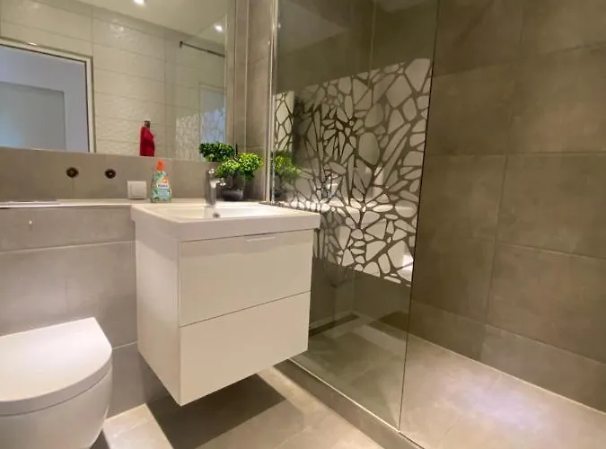 בית אירוח 3 Homberg 7 Etage